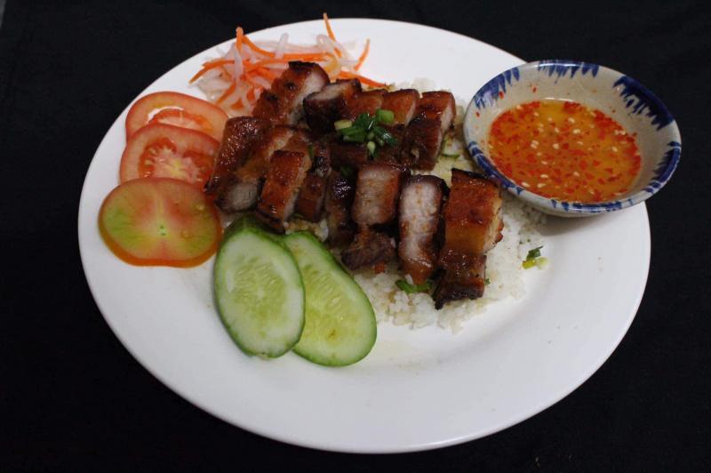 Cơm Tấm Cô Hiền