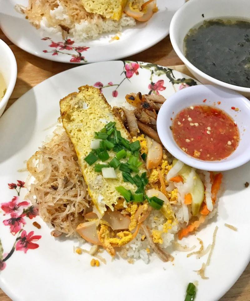 Cơm tấm sườn Cậu Muối - Kim Mã