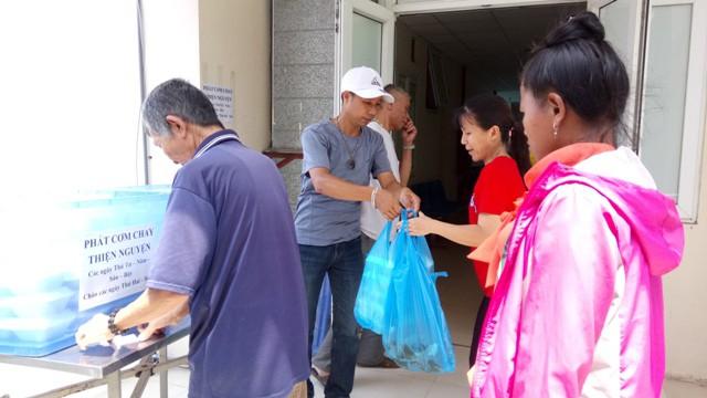 Cơm Từ Tâm Viện Y học phóng xạ và Ung bướu Quân đội
