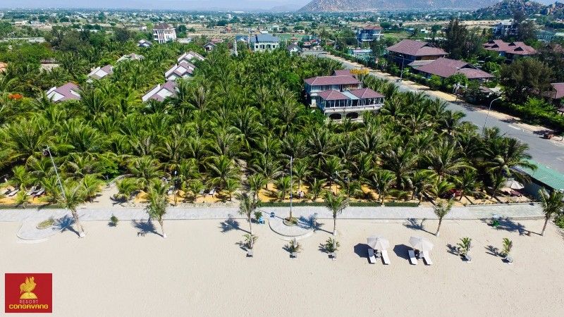 Con Gà Vàng Resort