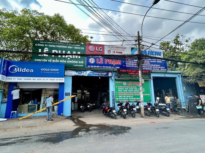 Khi mua máy điều hòa cũ tại Điện Lạnh Lê Phạm sẽ được lắp đặt miễn phí, chính sách bảo hành cùng các ưu đãi hấp dẫn khác