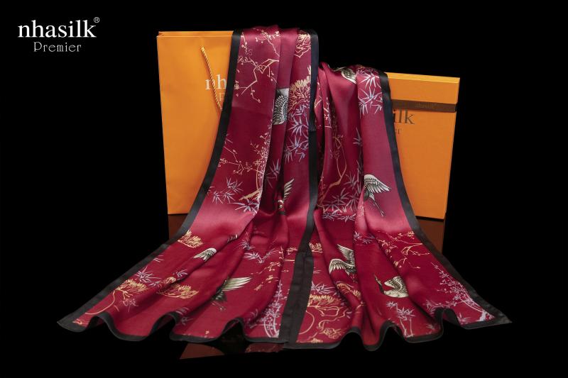 Khăn lụa tơ tằm họa tiết Hồng hạc - Nhasilk