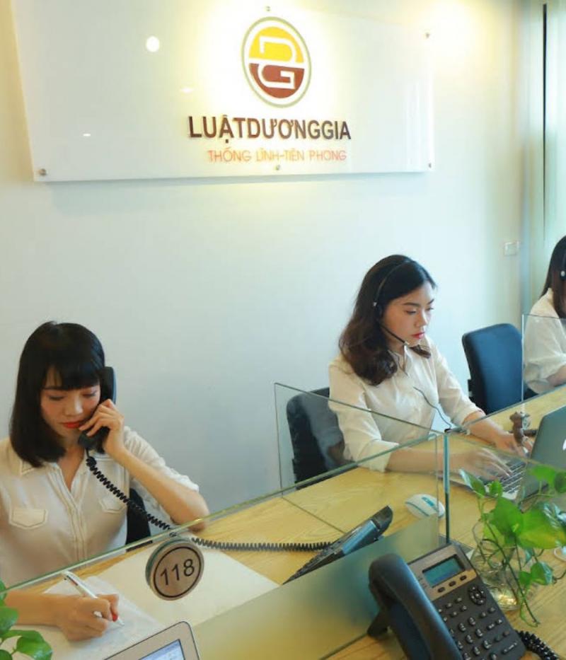 Công ty luật Dương Gia