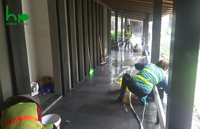 Công Ty TNHH Dịch Vụ & Thương Mại Hoàng Phúc