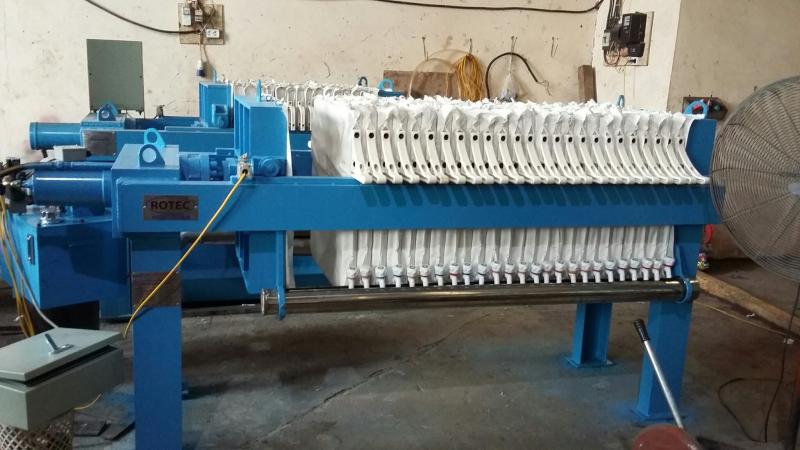 Máy ép khung bản của công Ty TNHH Rotec Việt Nam
