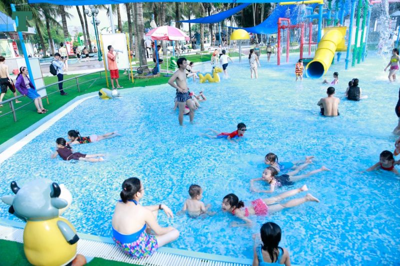 Công viên nước Hồ Tây