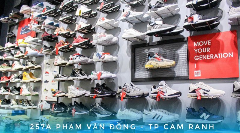 CRAS Sneaker Store