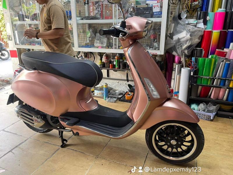 Cửa hàng dán keo xe 123