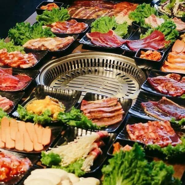 Menu lẩu nướng đa dạng, phong phú