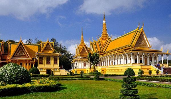 Cung điện Hoàng gia Campuchia