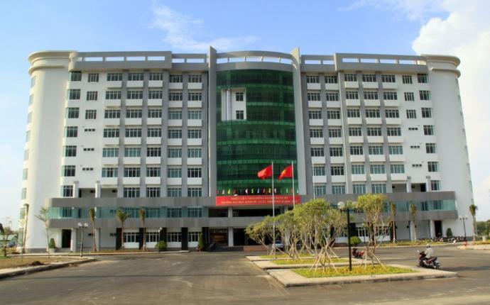 Đại học Kinh tế – Luật