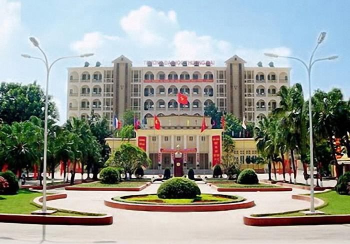 Trường Đại học Thương Mại