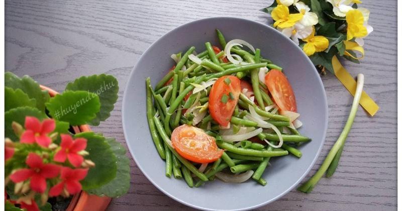 Đậu đũa xào hành tây, cà chua