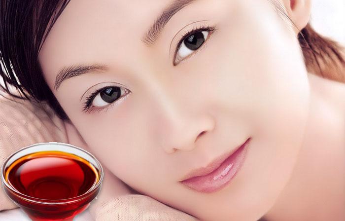 Sử dụng kem chống nắng khi ra ngoài