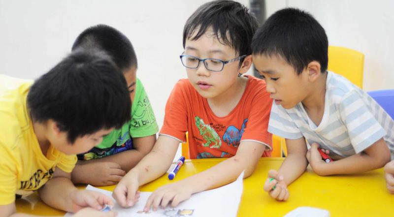 Để con tập kết bạn cũng là một cách dạy con tự lập