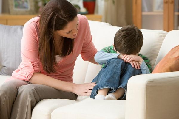 Học cách biết ơn và để trẻ bày tỏ tình yêu với cha mẹ một cách tự nhiên