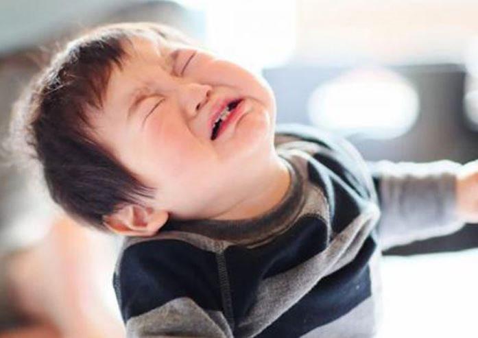 Cho phép trẻ khóc để giải tỏa cảm xúc