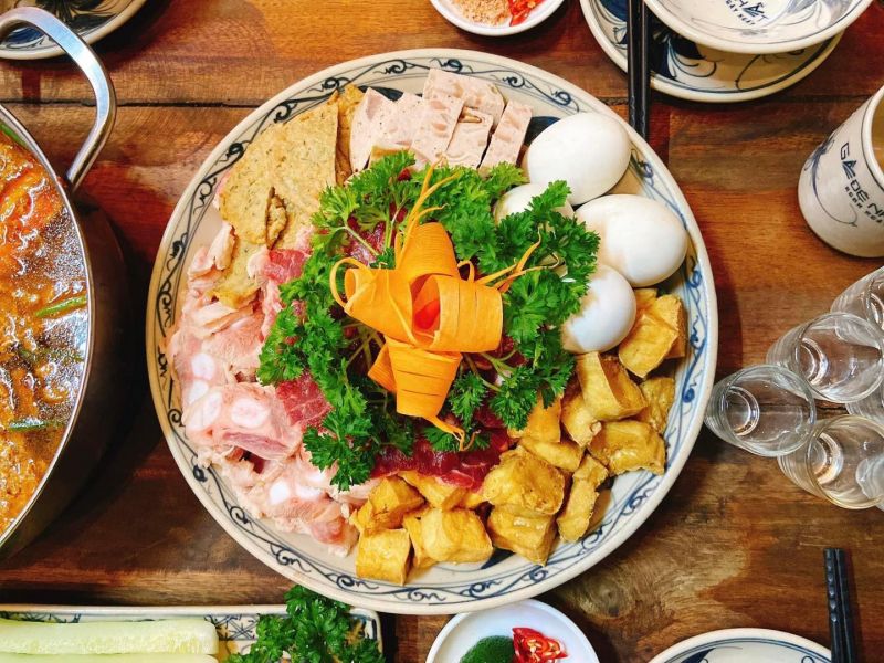 Đệ Nhất Quán - Tinh Hoa Ẩm Thực Việt
