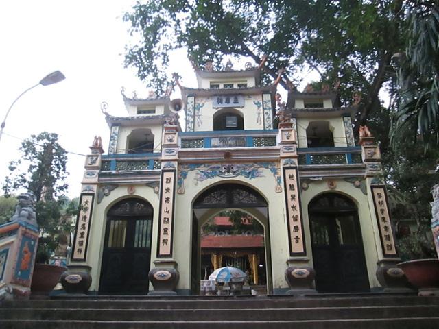 Đền Bà Chúa Kho