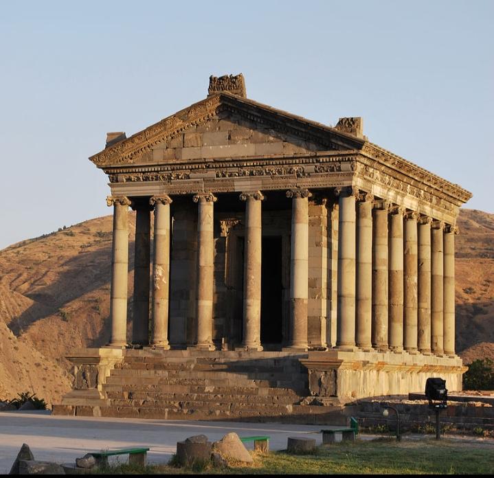 Ngôi đền Garni