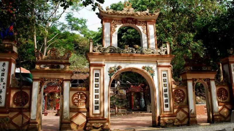 Đền ông Hoàng Mười, Nghệ An