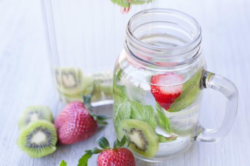 Detox dâu tây - kiwi