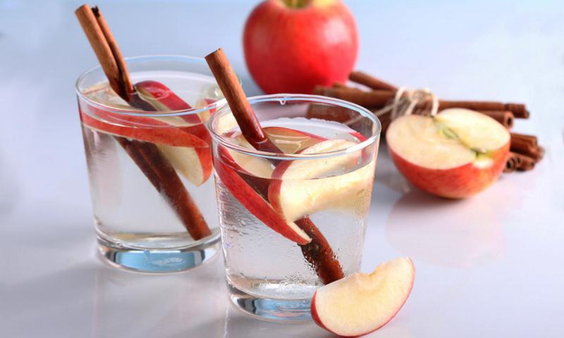 Detox táo - quế