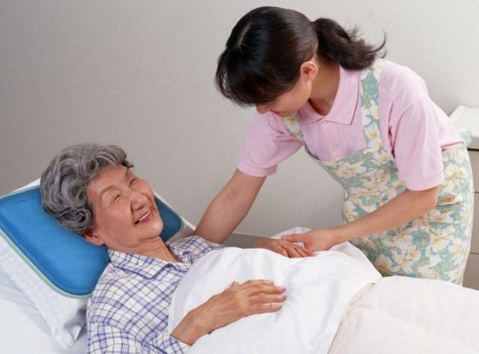 Dịch Vụ Chăm Sóc Người Già, Người Bệnh Tâm Đức