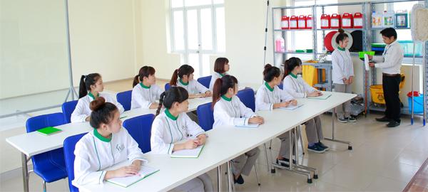 Dịch vụ vệ sinh AAACLEAN