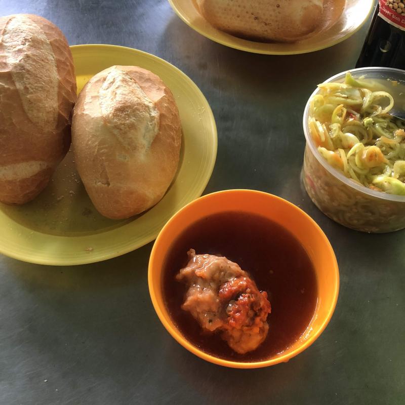 Điểm Tâm 159 - Bánh Mì Xíu Mại