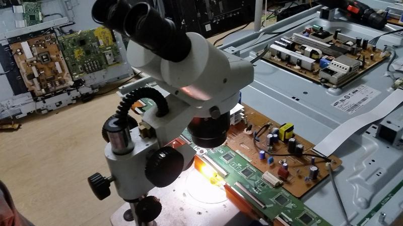 Cửa hàng điện tử Ngọc