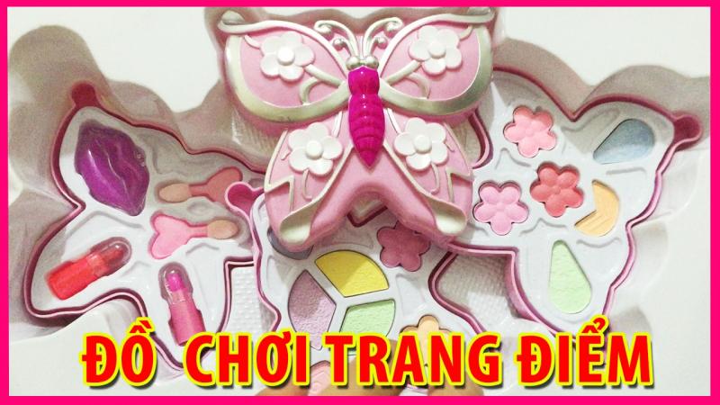 Các mẹ nên chú ý khi chọn mua bộ đồ chơi trang điểm cho bé gái.