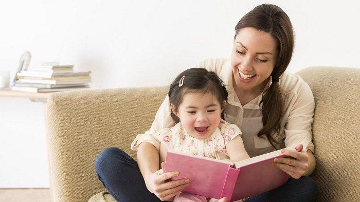 Đọc cho bé nghe sách về chủ đề Giáng Sinh