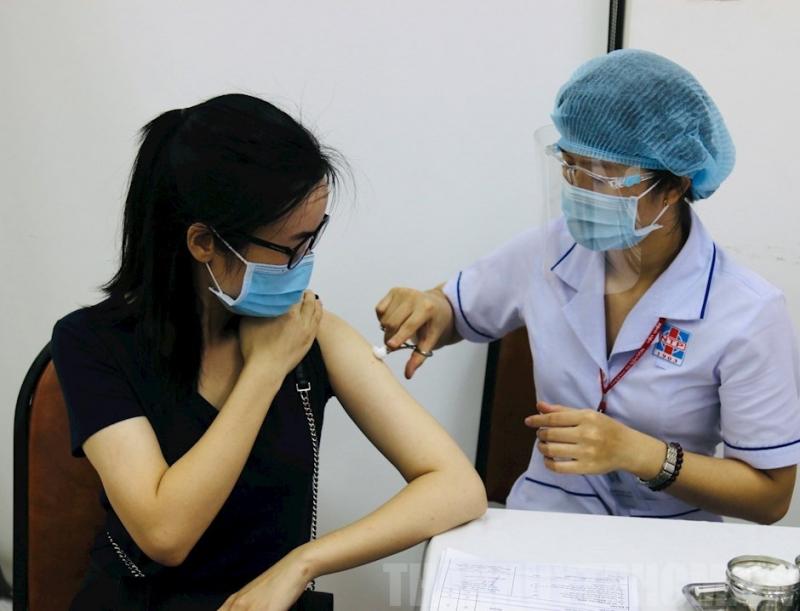 Nữ giới từ 9-26 tuổi nên tiêm vacxin HPV
