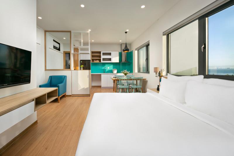 Dolphin Hotel And Apartment