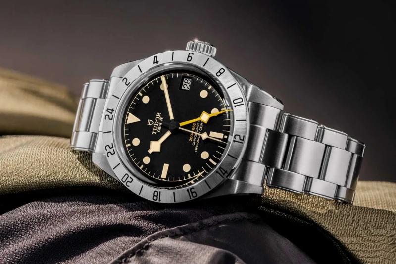 Đồng hồ  Tudor Black Bay