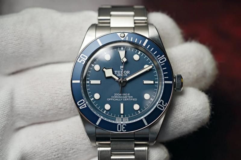 Đồng hồ  Tudor Black Bay