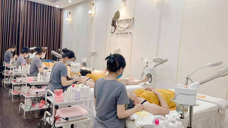 Emmy Spa