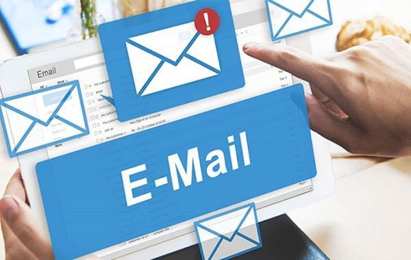Không viết email không tiêu đề