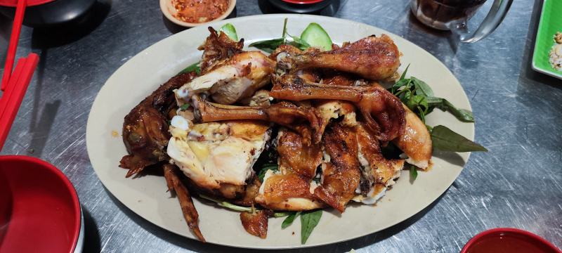 Gà Nướng Anh Tư