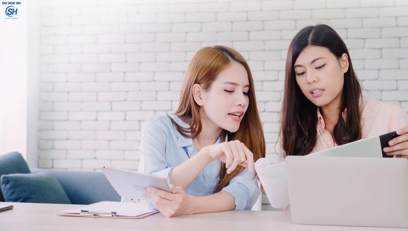 Khen ngợi người khác