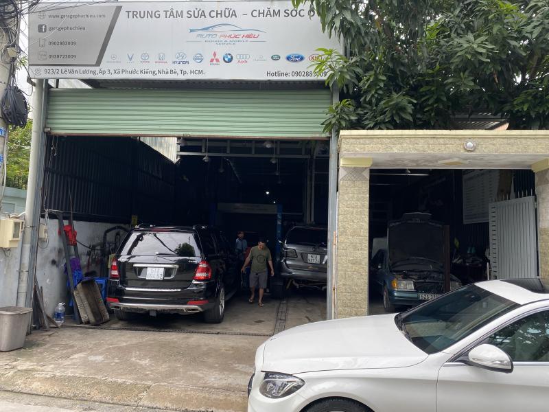 Garage Phúc Hiếu