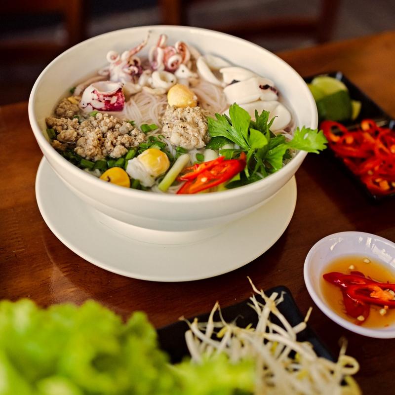 Ghiền Ăn - Hủ Tiếu Mực, Nam Vang