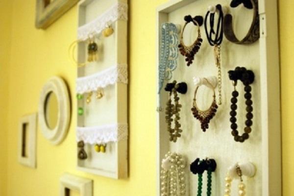 Giá phụ kiện thiết kế sát tường