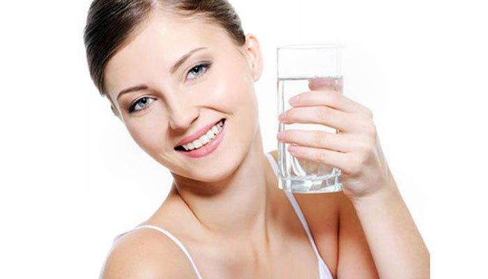 Uống nước lọc giúp giảm cân