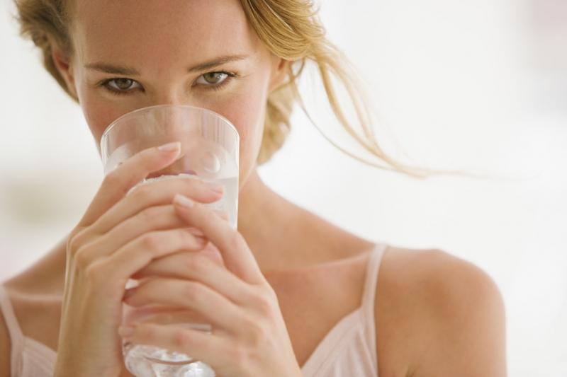 Uống nước lọc đúng cách cũng là một cách giảm cân hiệu quả