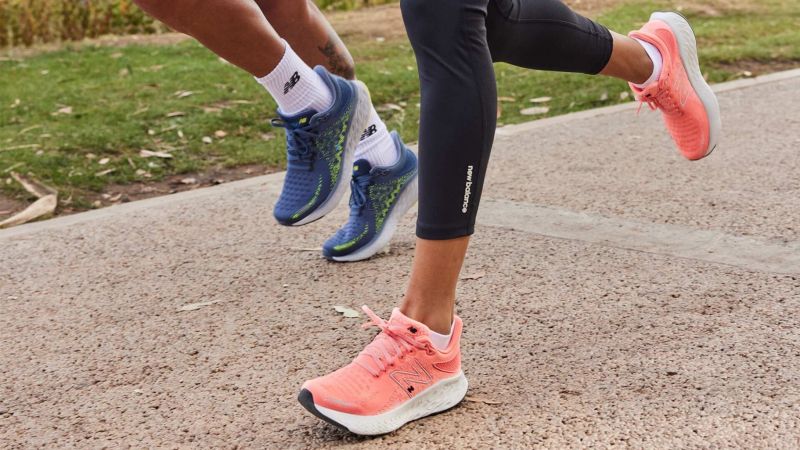 Giày chạy bộ thể thao nam New Balance