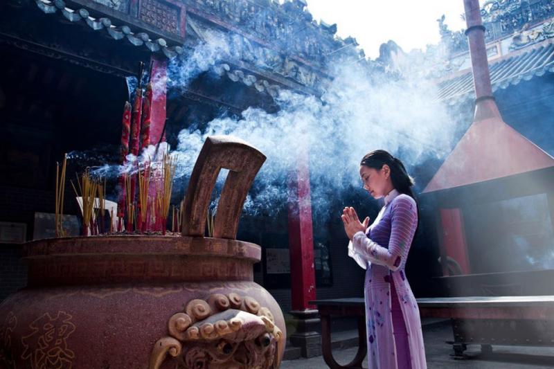 Xuân này con không về