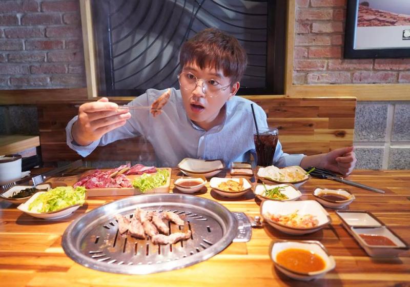 Gogi House