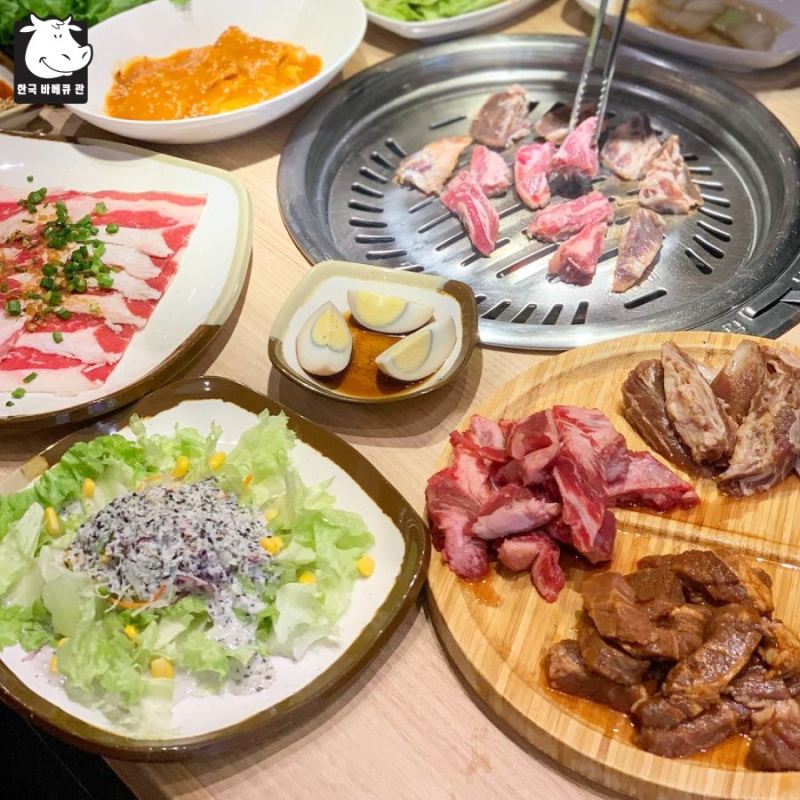 Gogi House